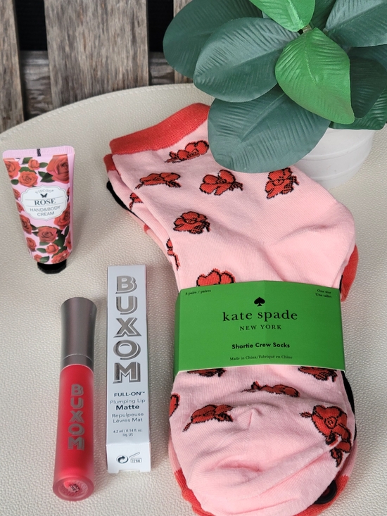 kate spade Accessories - Kate Spade New York Blooms Floral Shortie 3 pk Crew Socks & Buxom- Drop Some S